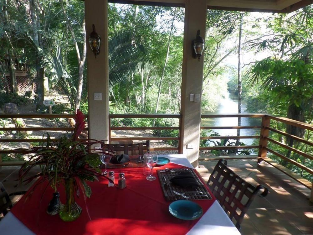 Mystic River Resort San Ignacio Esterno foto