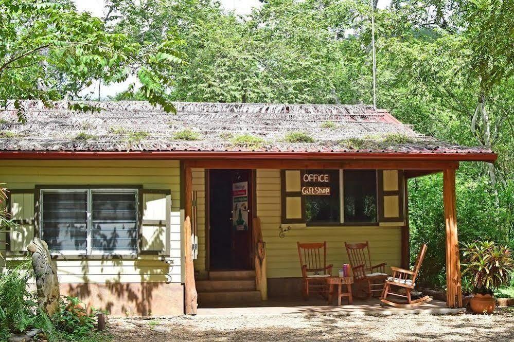 Mystic River Resort San Ignacio Esterno foto