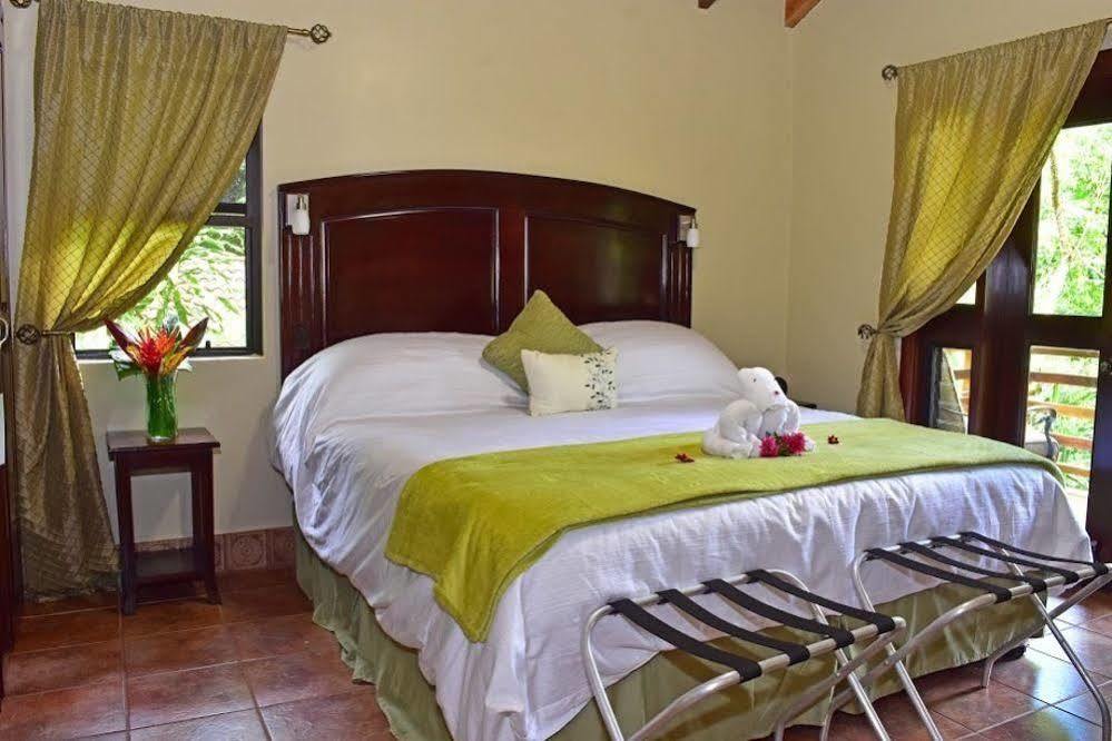 Mystic River Resort San Ignacio Esterno foto