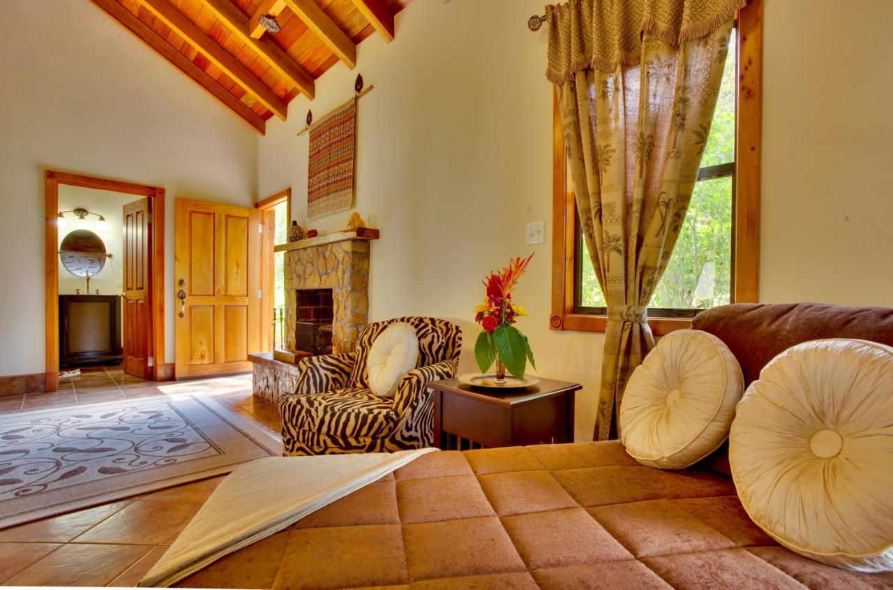 Mystic River Resort San Ignacio Esterno foto